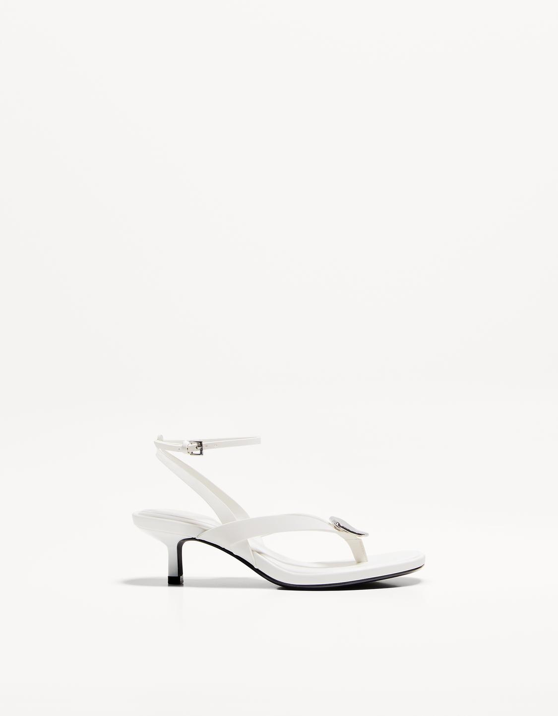 Sandales talon kitten heel métallisées