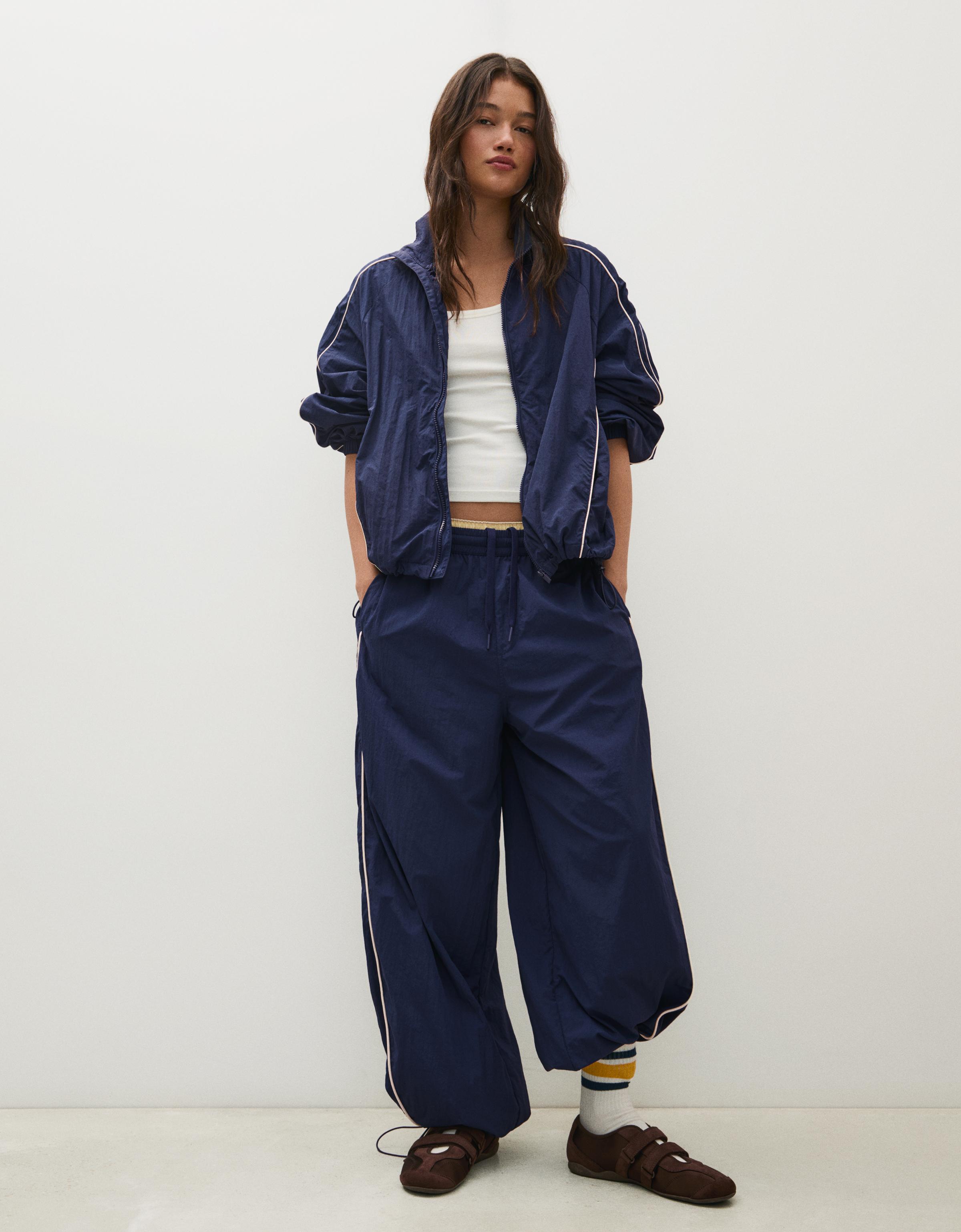 Bershka Cazadora Ligera Contraste Mujer L Marino