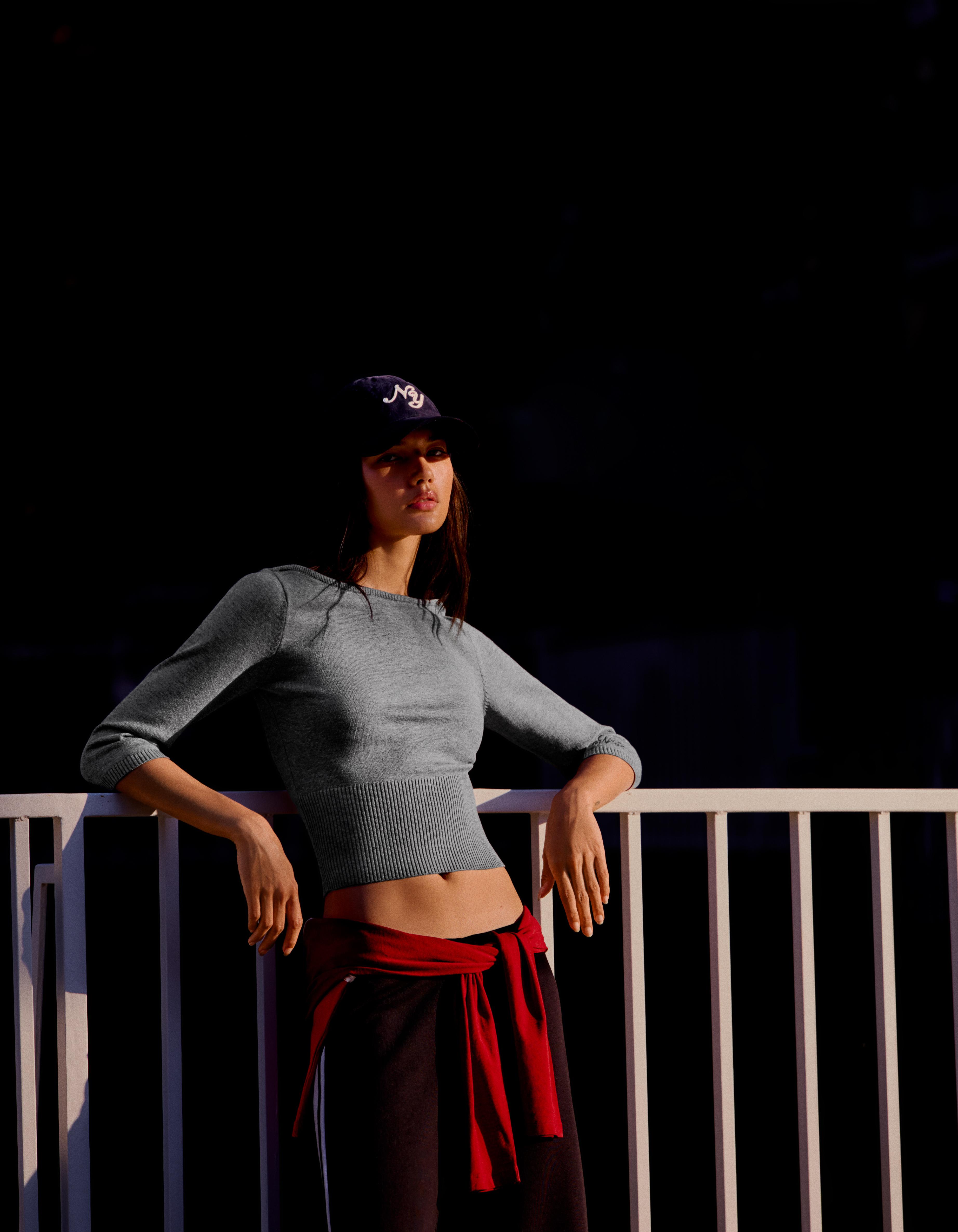 Boat neck jumper — Grey