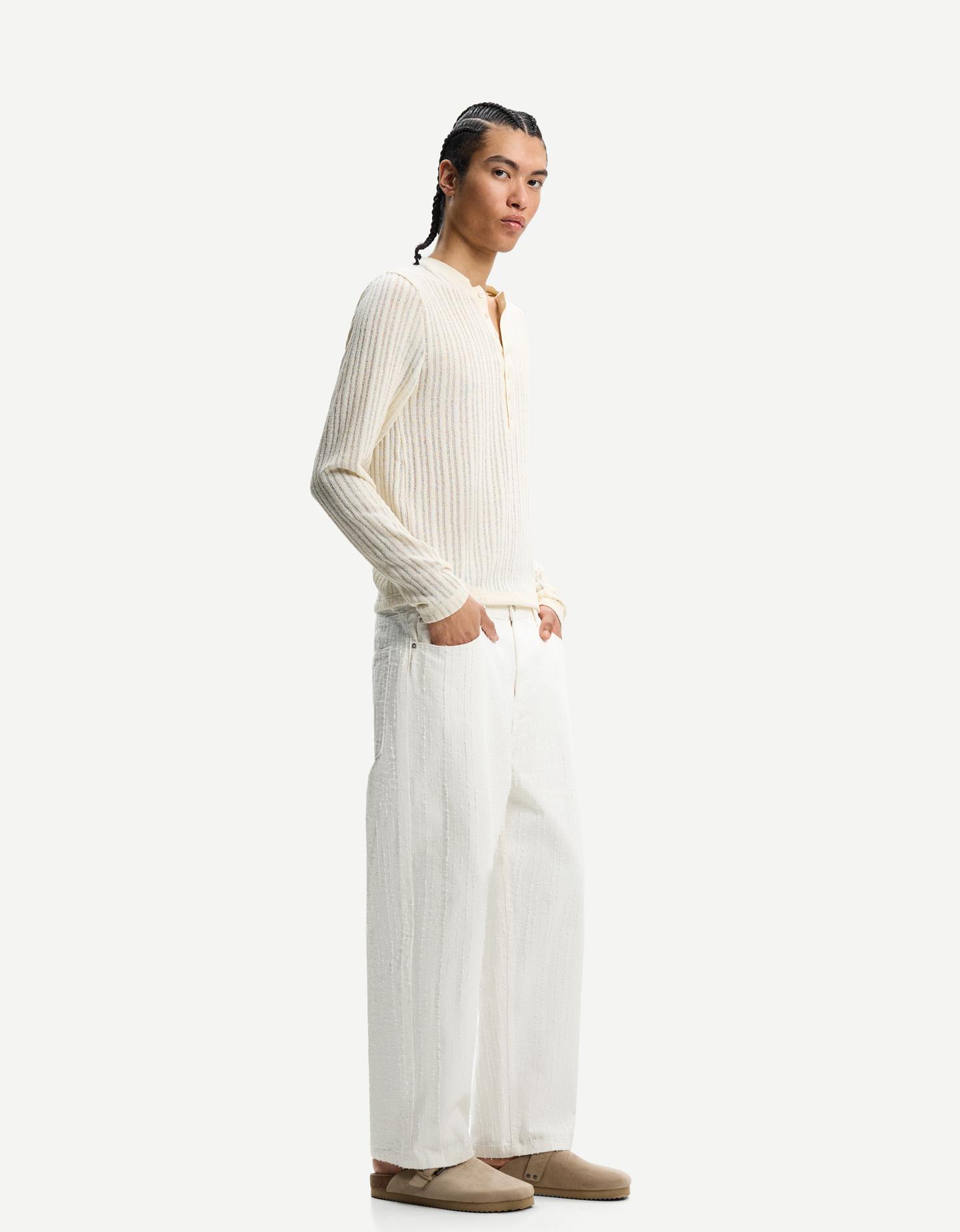 Bershka żakardowe jeansy baggy kremowy