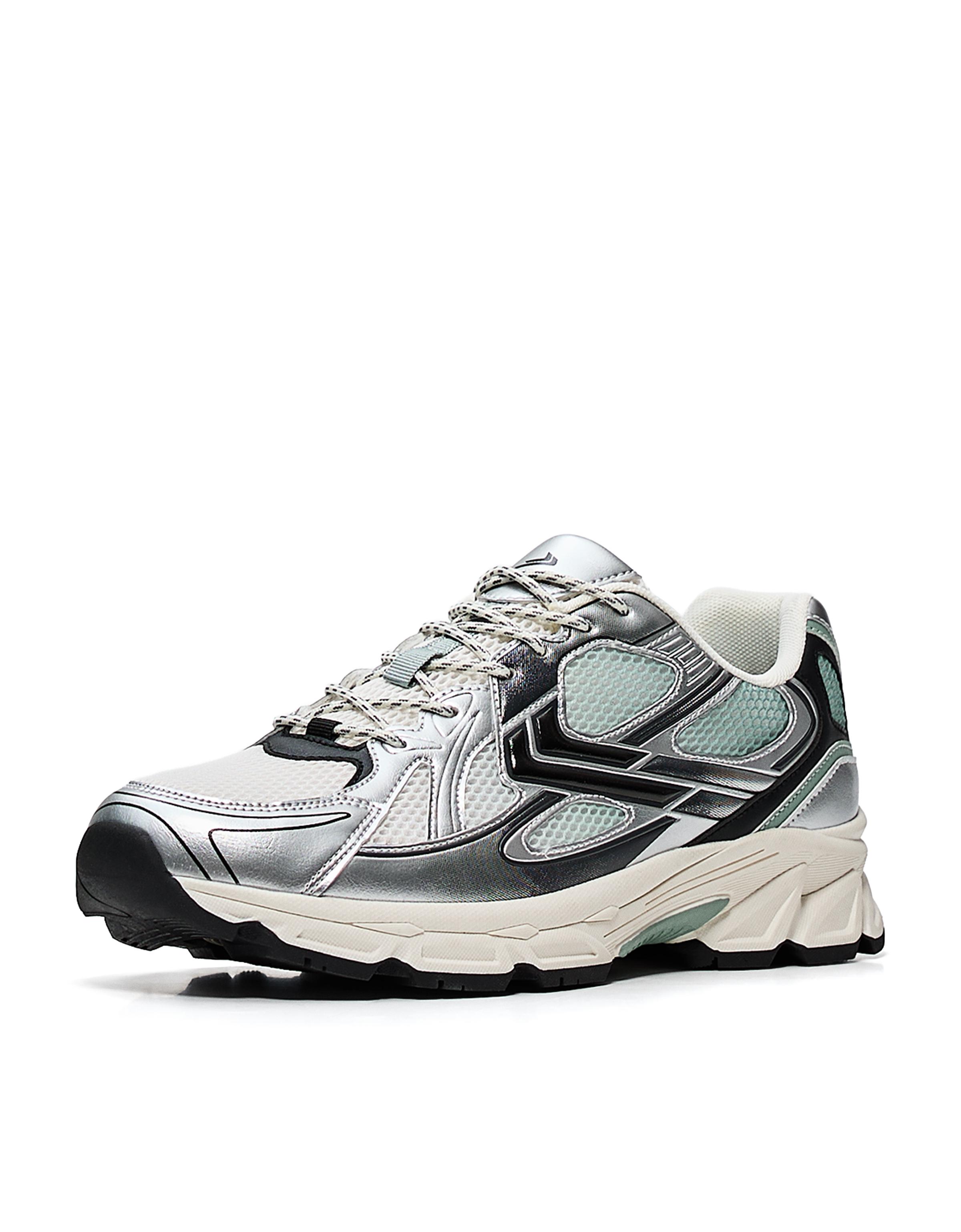 MULTI-PIECE TRAINERS — WHITE