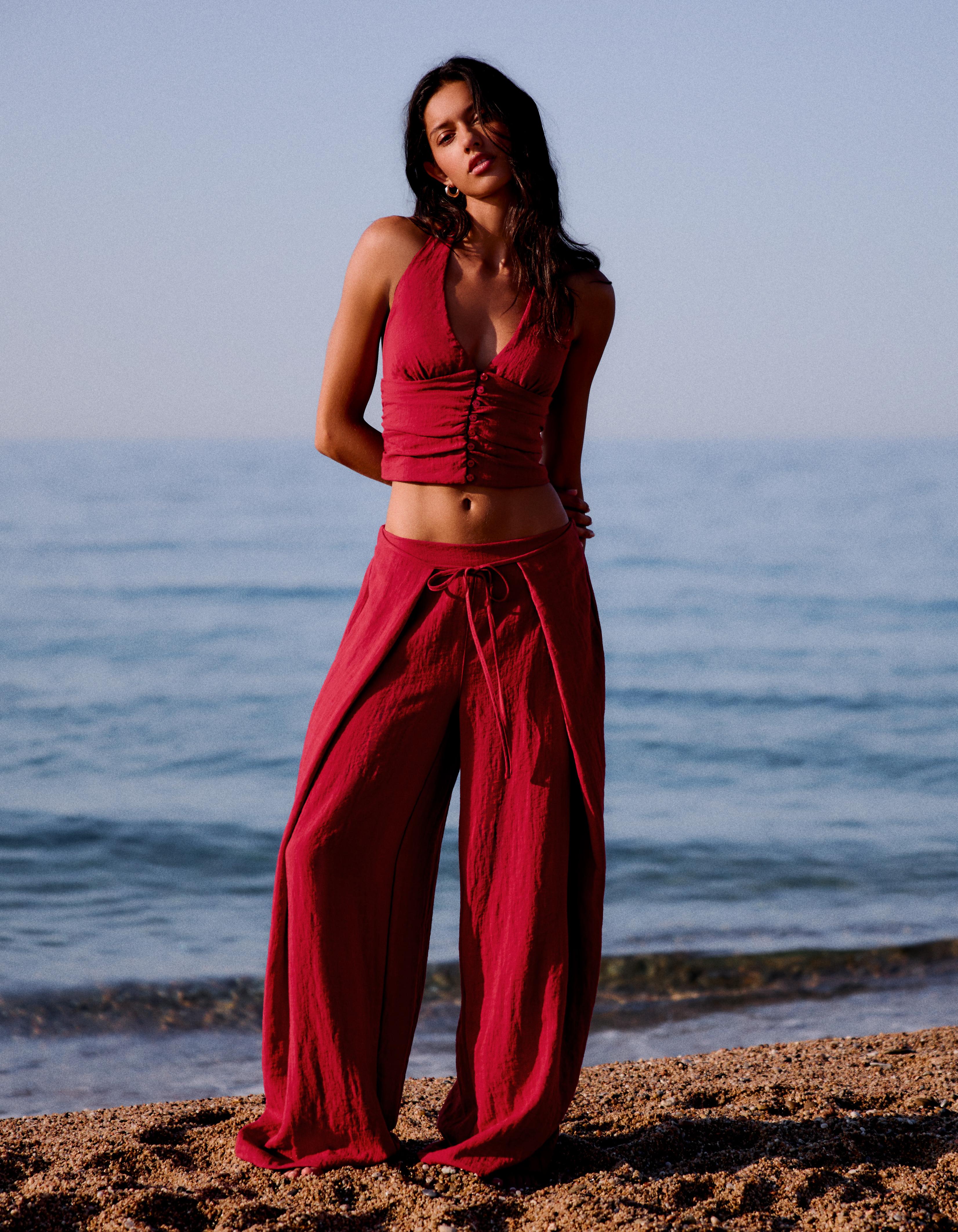 Gathered halter-neck button-up waistcoat — Red