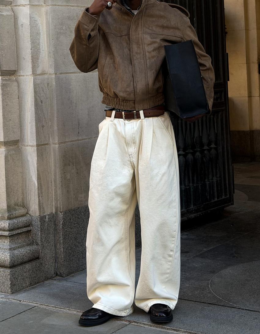 Pleated barrel jeans-Cream