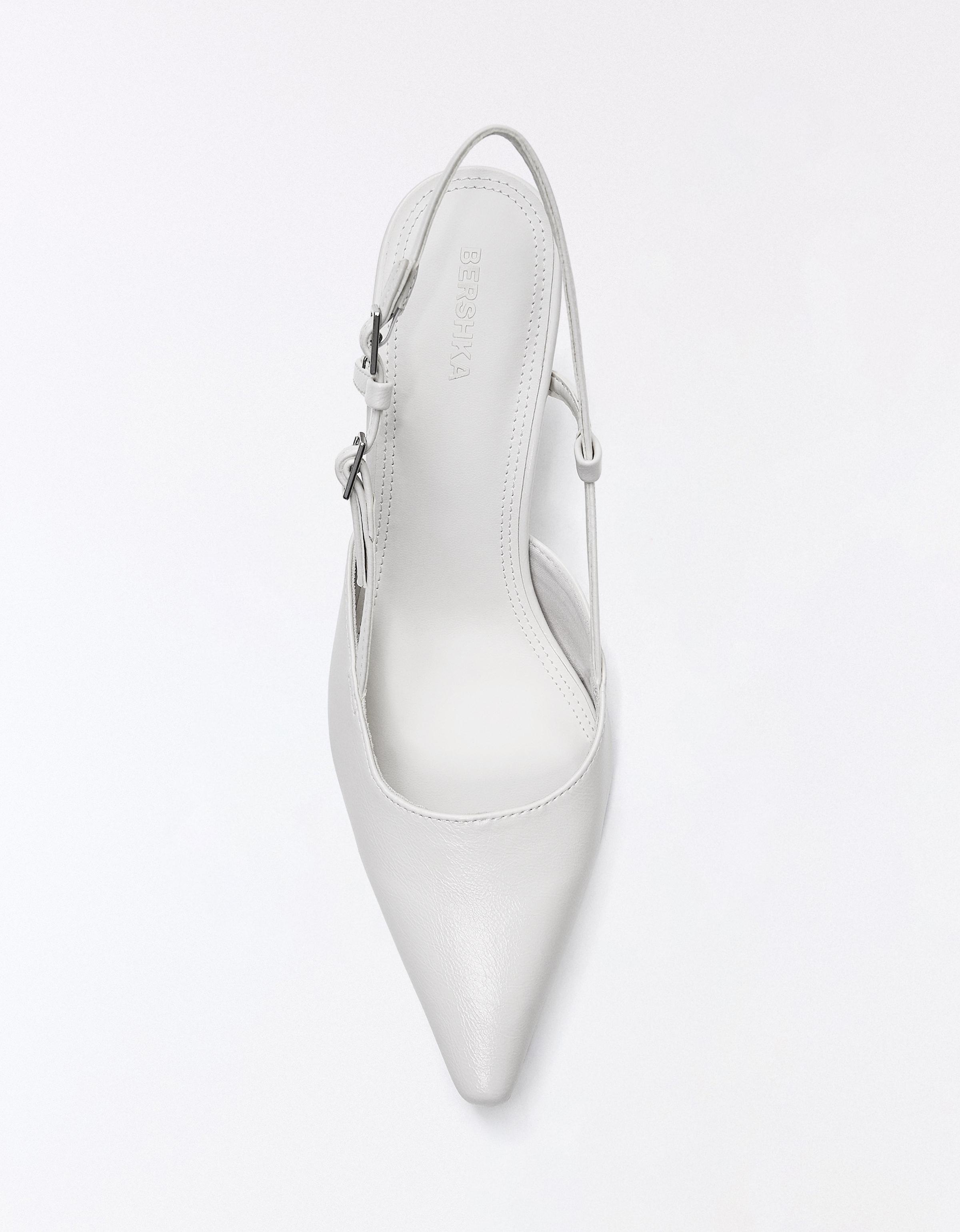 BUCKLED HIGH-HEEL SHOES — WHITE
