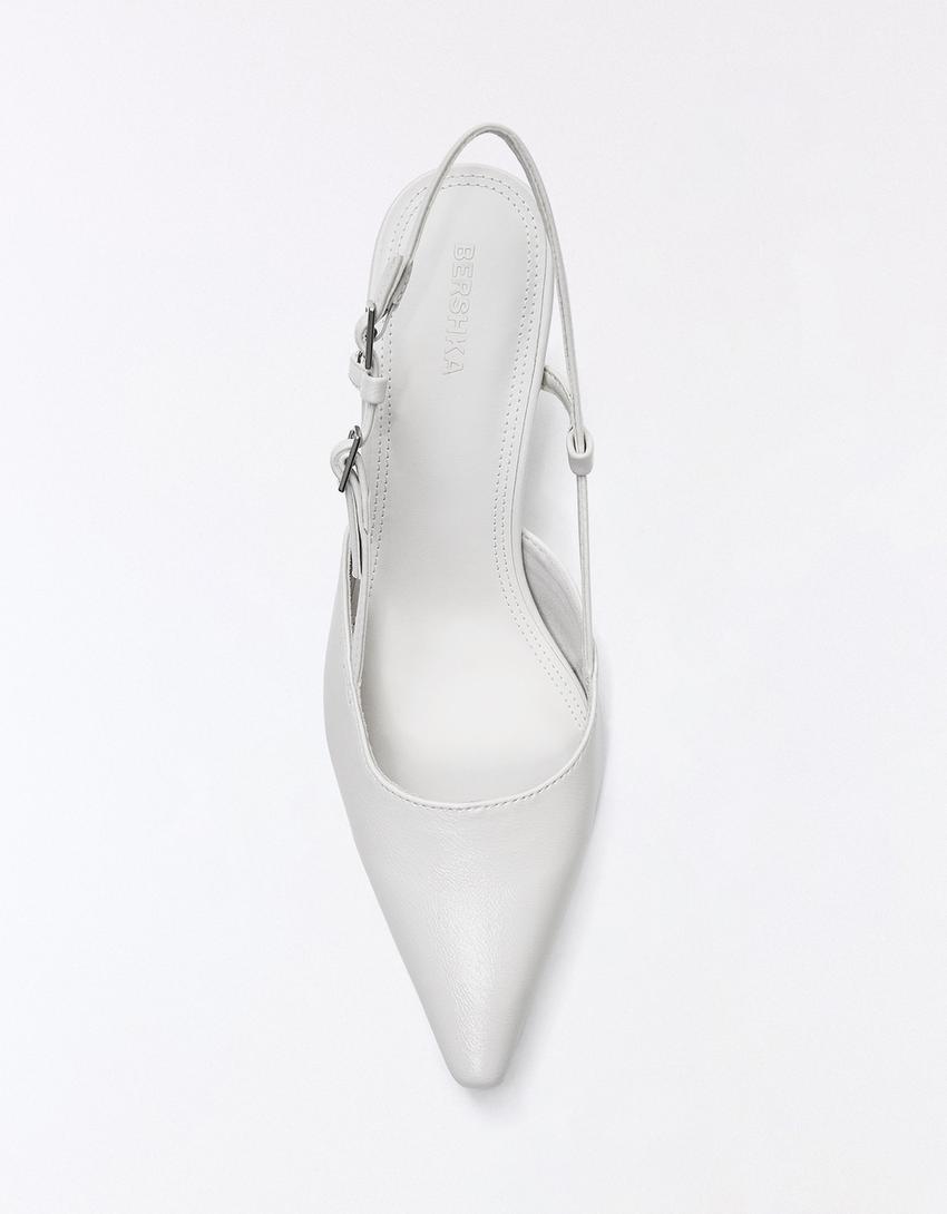 SCARPE CON TACCO E FIBBIA-Bianco