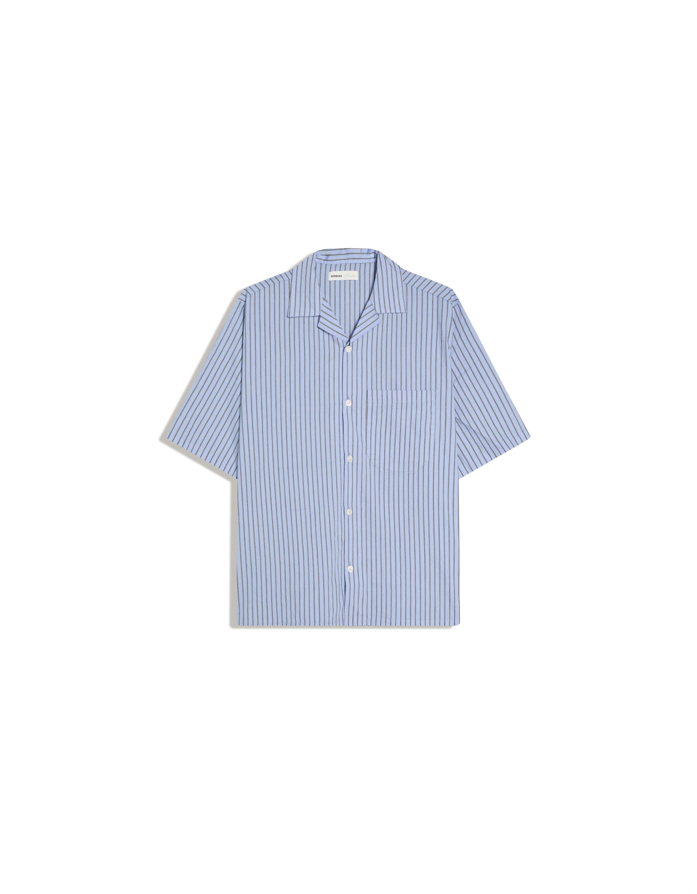 Short-sleeved striped shirt — Light blue